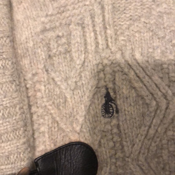 Sweater - Picture 2 of 5